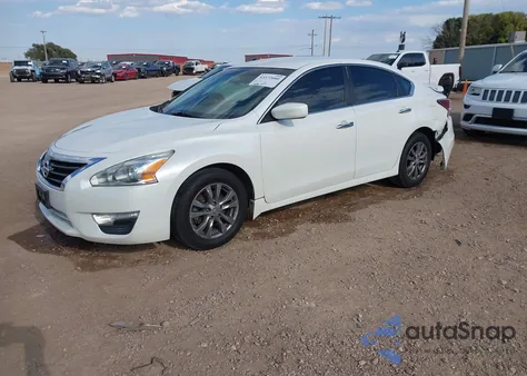 2015 Nissan Altima 2.5 S z USA, uszkodzony, nr VIN 1N4AL3APXFC101696